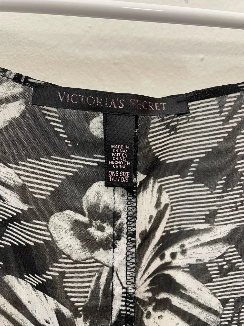 Victoria's Secret Black & White Floral Sheer Kimono Robe Swim Coverup